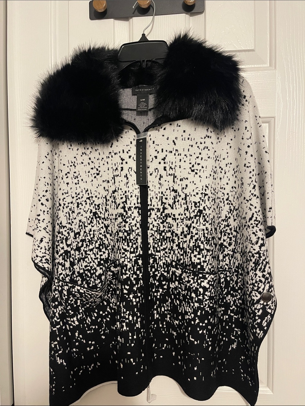 Black & White Pixel Gradient Knit Cape with Faux Fur Collar